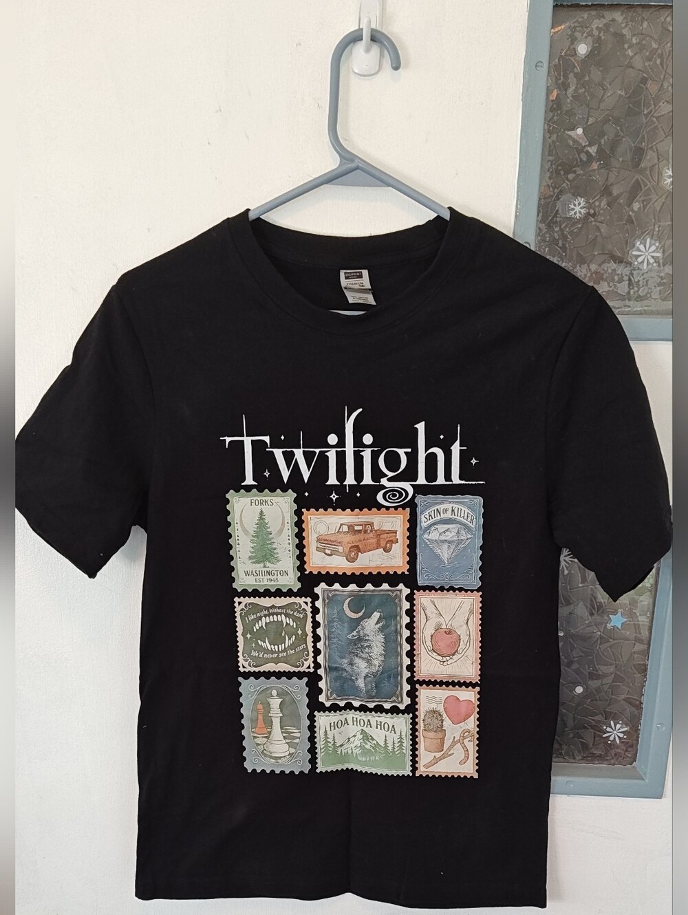 Twilight Black Graphic Short Sleeve Tee *NWOT*